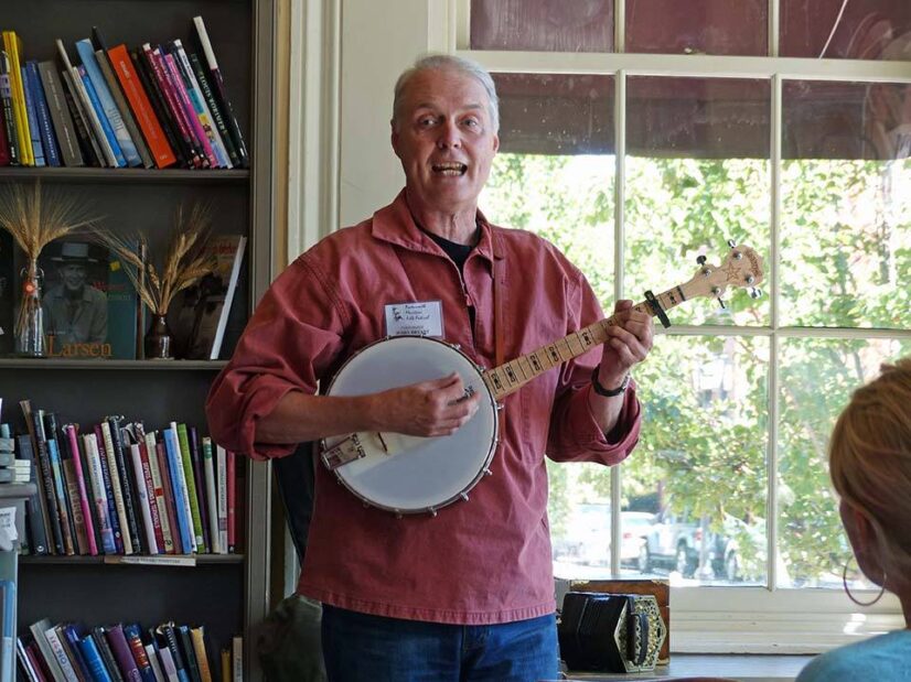 Jerry Bryant Singing Banjo 2